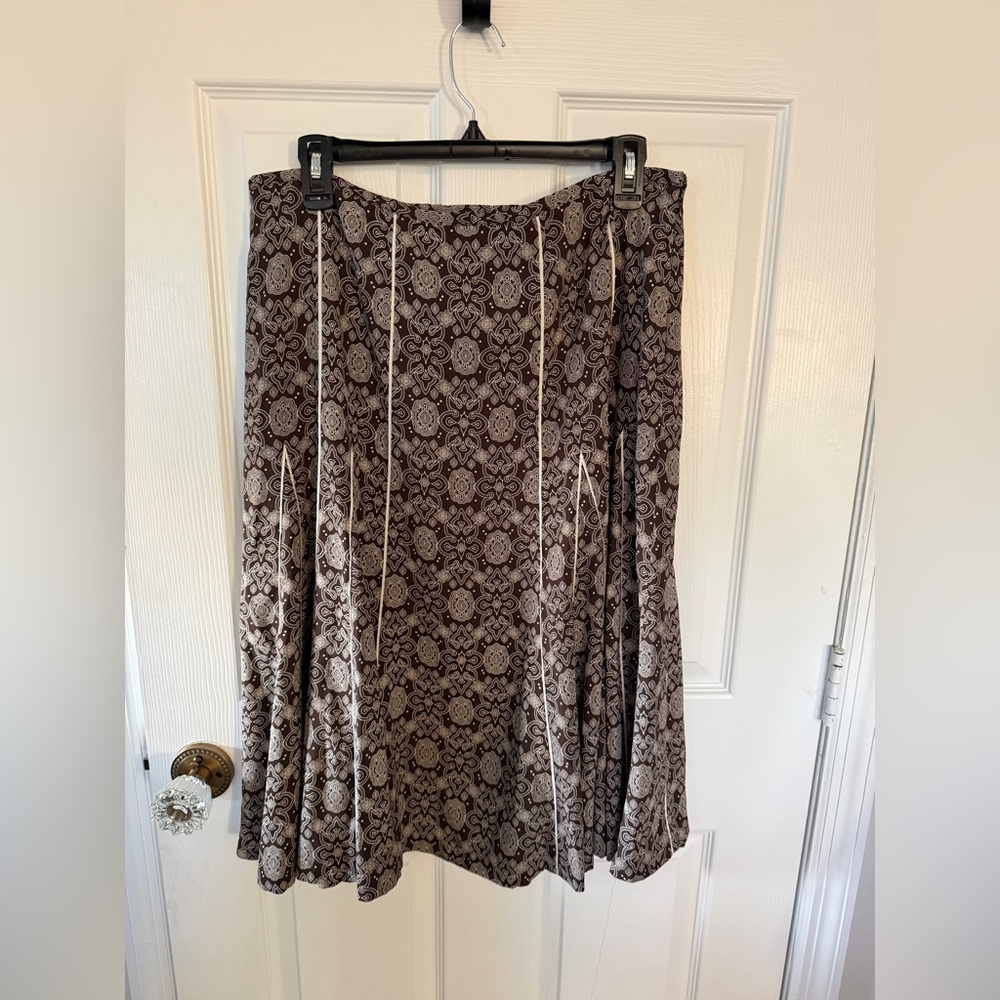 Ann Taylor LOFT Brown Floral A-Line Skirt Size 10 - Like New